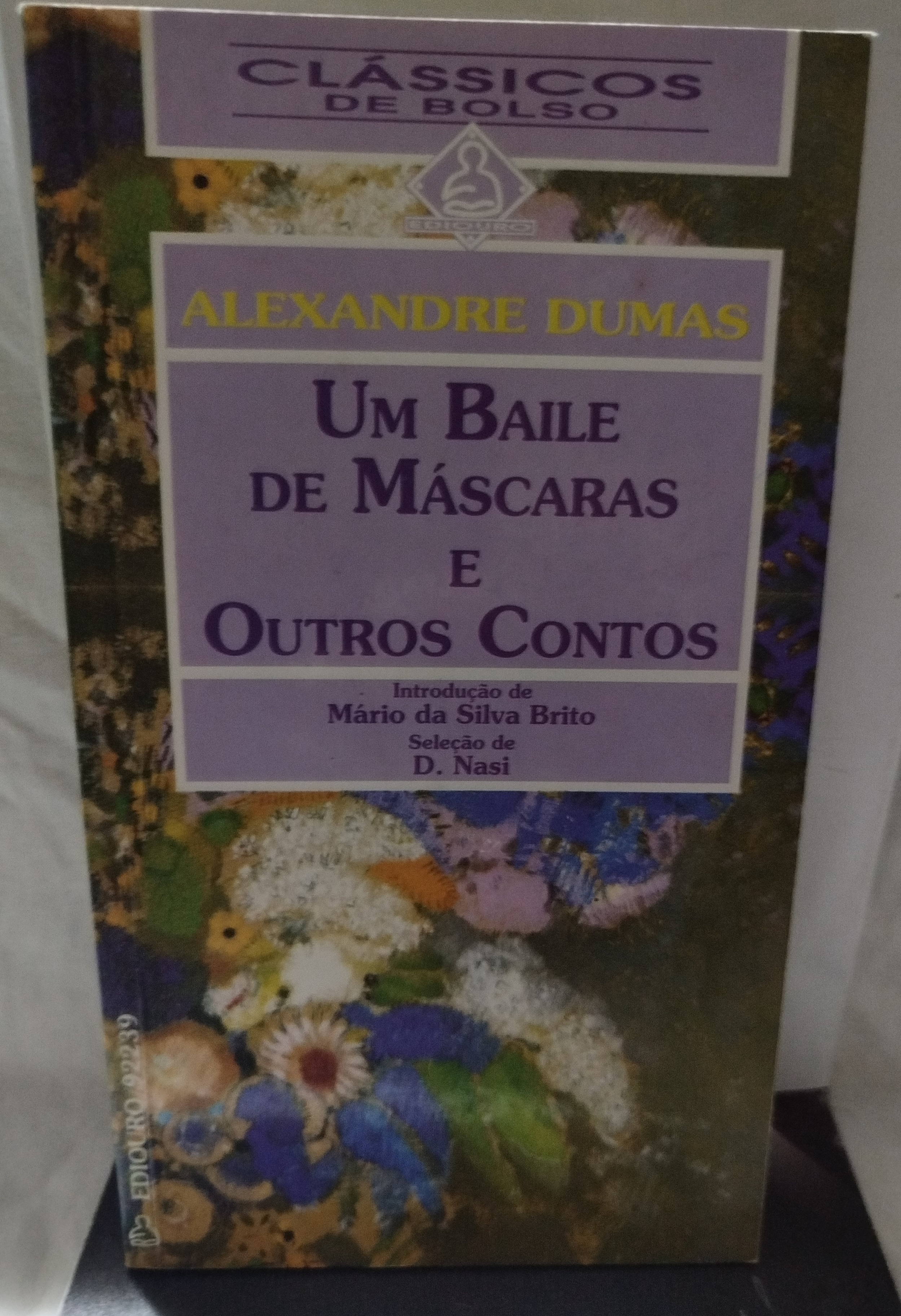 Um Baile de Máscaras e Outros COntos
